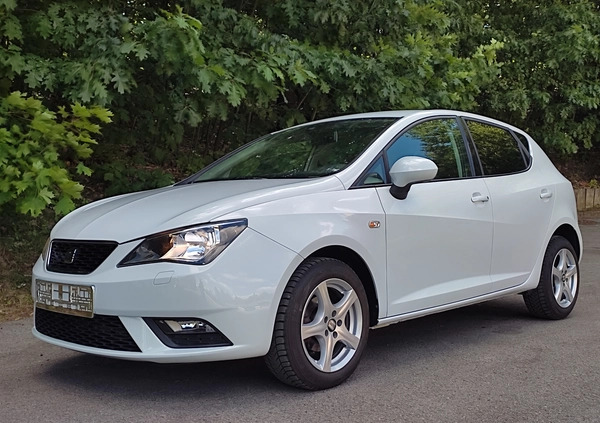 Seat Ibiza cena 29500 przebieg: 142000, rok produkcji 2014 z Wolbrom małe 326